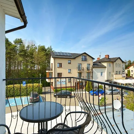 Alojamento de Acomodação e Pequeno-almoço Leokadia Przy Plazy Prywatne Mielno (Koszalin)