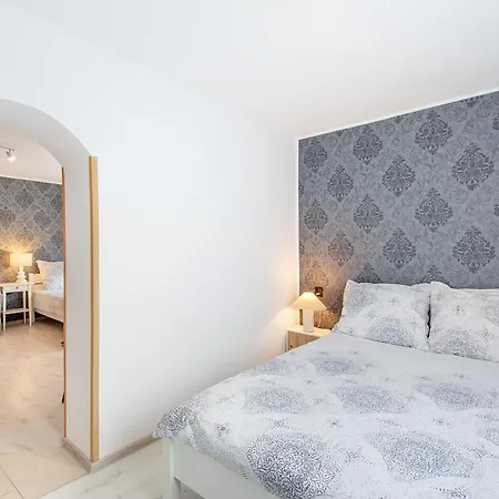 Leokadia Przy Plazy Prywatne Frühstückspension Mielno