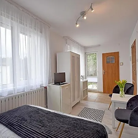 Leokadia Przy Plazy Prywatne Bed & Breakfast